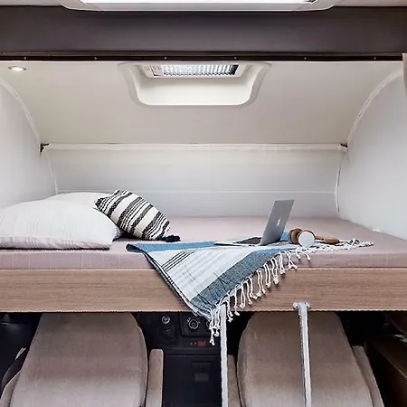 Camper/camping-car 4* A La Ferme 招待所