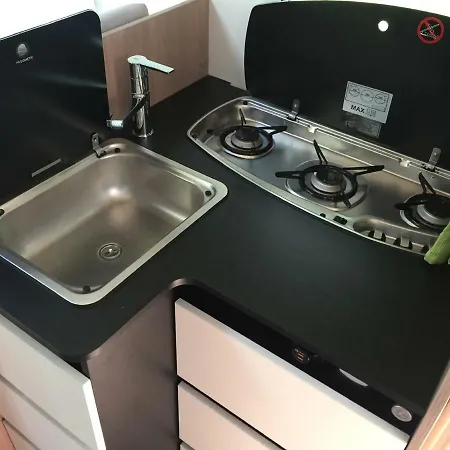 Camper/camping-car 4* A La Ferme Casa de hóspedes Estrasburgo